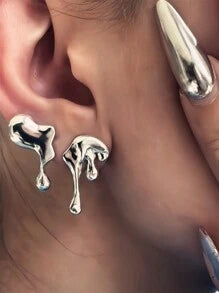 GOO EARRINGS