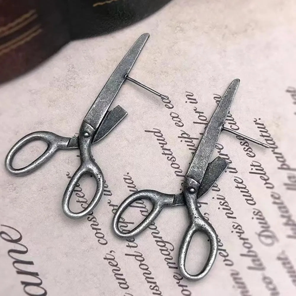 SCISSOR CUT EARRINGS